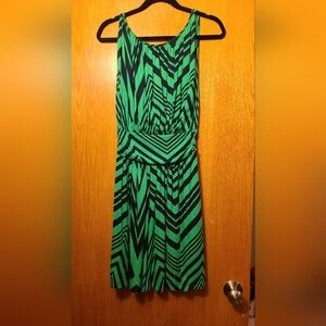 Chic Green and Navy Geometric Dress